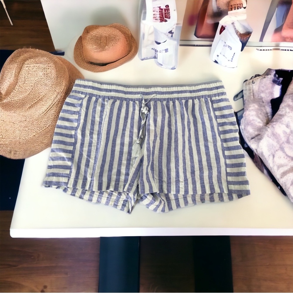 Vineyard Vines shorts